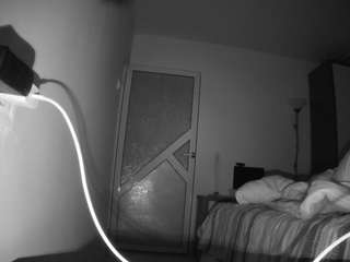 voyeurcam-charmhellen-kitchen