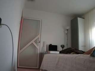 voyeurcam-charmhellen-kitchen