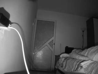 voyeurcam-charmhellen-kitchen