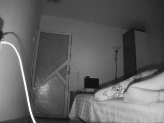 voyeurcam-charmhellen-kitchen live webcam show