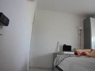 voyeurcam-charmhellen-kitchen live webcam show
