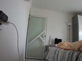 voyeurcam-charmhellen-kitchen live webcam show