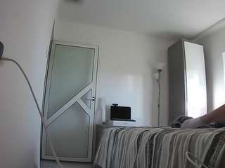 voyeurcam charmhellen kitchen live webcam show