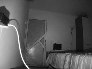 voyeurcam-charmhellen-kitchen