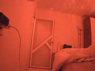 voyeurcam-charmhellen-kitchen