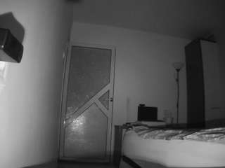 voyeurcam-charmhellen-kitchen