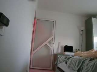 voyeurcam-charmhellen-kitchen