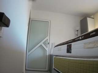 voyeurcam-charmhellen-kitchen