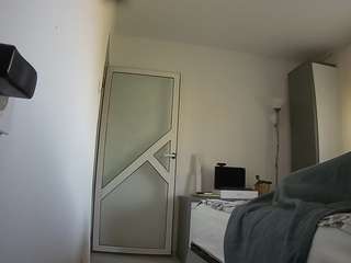 voyeurcam-charmhellen-kitchen