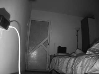 voyeurcam-charmhellen-kitchen