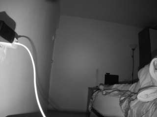 voyeurcam-charmhellen-kitchen