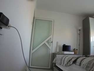 voyeurcam-charmhellen-kitchen