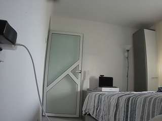 voyeurcam-charmhellen-kitchen