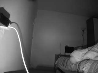 voyeurcam-charmhellen-kitchen