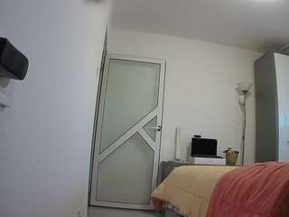 voyeurcam-charmhellen-kitchen