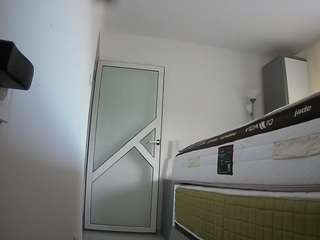 voyeurcam-charmhellen-kitchen