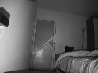voyeurcam-charmhellen-kitchen