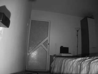 voyeurcam-charmhellen-kitchen