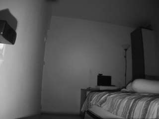 voyeurcam-charmhellen-kitchen