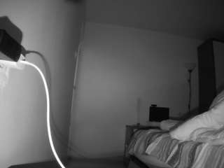 voyeurcam-charmhellen-kitchen