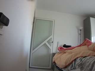 voyeurcam-charmhellen-kitchen