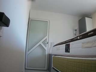 voyeurcam-charmhellen-kitchen