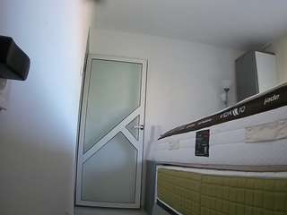 voyeurcam-charmhellen-kitchen