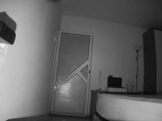 voyeurcam-charmhellen-kitchen