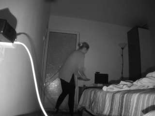 voyeurcam-charmhellen-kitchen