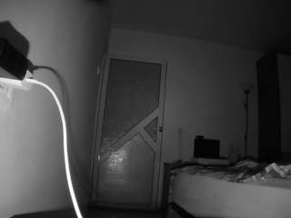 voyeurcam-charmhellen-kitchen