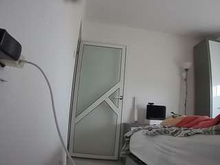 voyeurcam-charmhellen-kitchen
