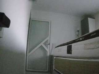 voyeurcam-charmhellen-kitchen