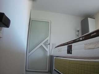 voyeurcam-charmhellen-kitchen