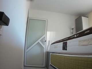 voyeurcam-charmhellen-kitchen