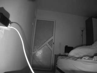 voyeurcam-charmhellen-kitchen