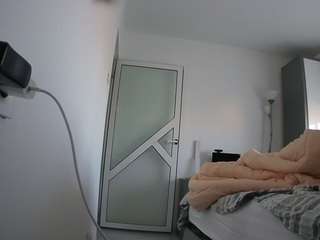 voyeurcam-charmhellen-kitchen