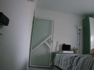 voyeurcam-charmhellen-kitchen