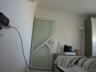 voyeurcam-charmhellen-kitchen