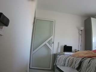 voyeurcam-charmhellen-kitchen