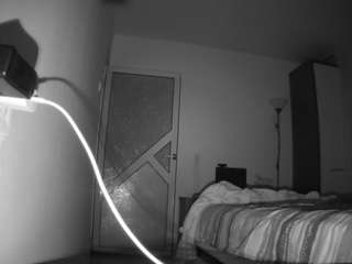 voyeurcam-charmhellen-kitchen