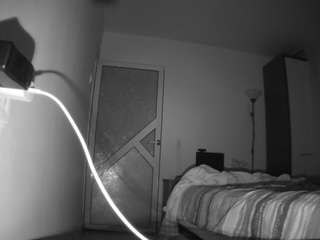 voyeurcam-charmhellen-kitchen