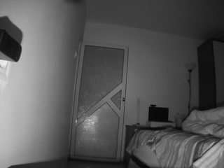 voyeurcam-charmhellen-kitchen