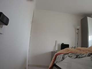 voyeurcam charmhellen kitchen