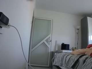 voyeurcam charmhellen kitchen
