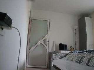 voyeurcam charmhellen kitchen live cam preview