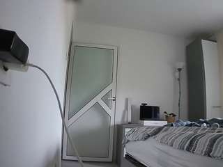 voyeurcam charmhellen kitchen