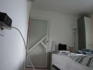 voyeurcam charmhellen kitchen