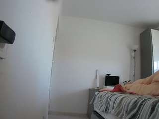 voyeurcam charmhellen kitchen