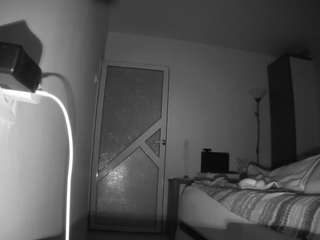voyeurcam charmhellen kitchen