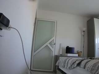 voyeurcam charmhellen kitchen